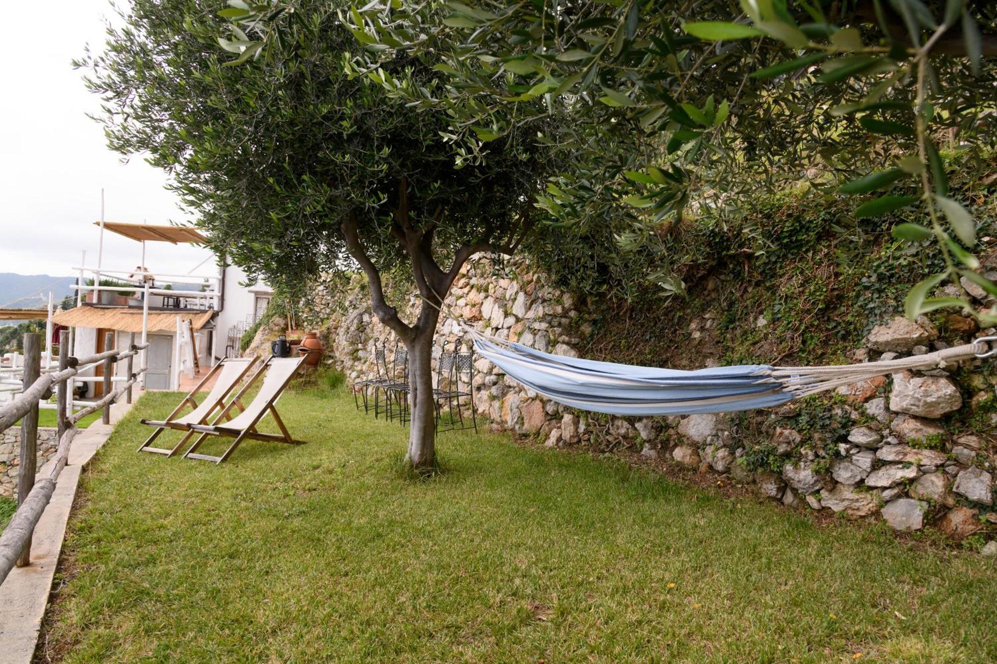 Soqquadro Art&Relax - Spotorno Apartman Szoba fotó